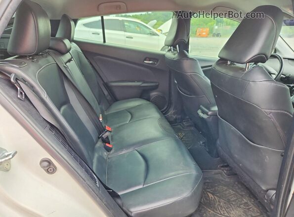 JTDKARFP3L3126435 2020 TOYOTA PRIUS White უკანა სავარძლების ხედი