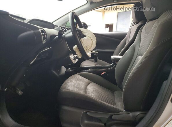 JTDKARFP7H3067672 2017 TOYOTA PRIUS Silver Вид салону спереду