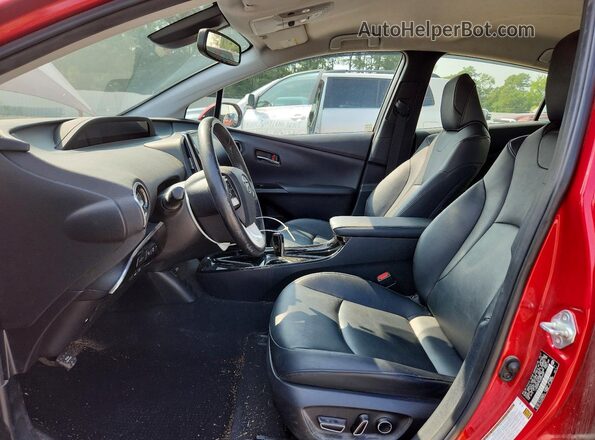 JTDKARFPXH3054639 2017 TOYOTA PRIUS Red Front interior view