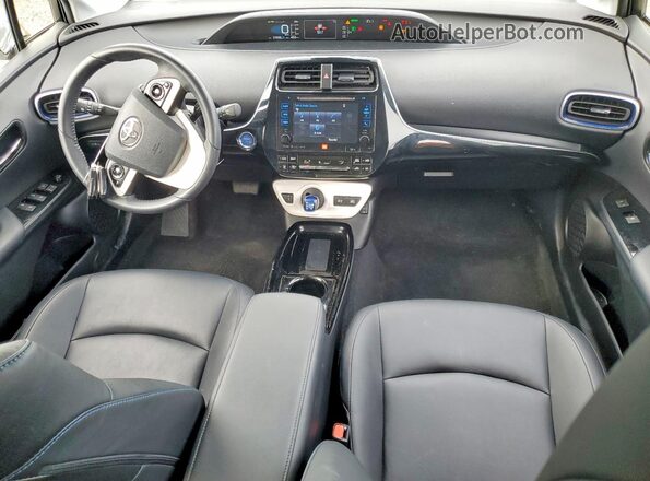 JTDKARFUXH3052735 2017 TOYOTA PRIUS Белый Вид панели приборов