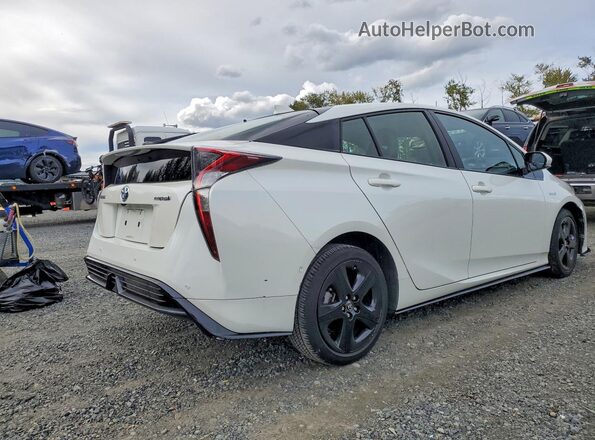 JTDKARFUXH3052735 2017 TOYOTA PRIUS Белый Задняя правая четверть