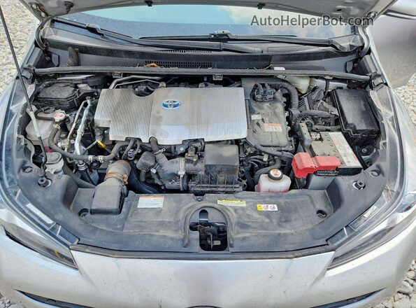 JTDL9MFU0N3033834 2022 TOYOTA PRIUS Silver Vista interior trasera