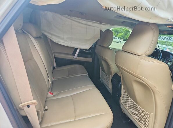 JTEBU5JR2J5600686 2018 TOYOTA 4RUNNER White Սալոնի հետևի տեսք