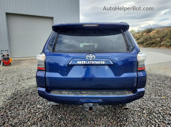 JTEBU5JRXG5390637 2016 TOYOTA 4RUNNER Blue Вид ззаду