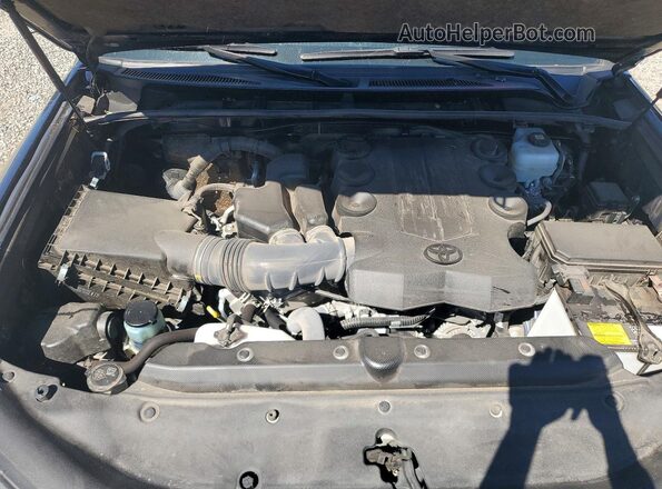 JTEKU5JRXP6109432 2023 TOYOTA 4RUNNER Blue Engine compartment view