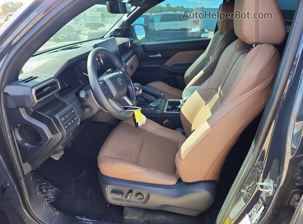 JTEVA5BRXS5073731 2025 TOYOTA 4RUNNER Gray Front interior view