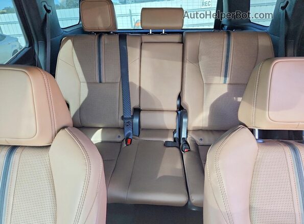 JTEVA5BRXS5073731 2025 TOYOTA 4RUNNER Gray Rear seats view
