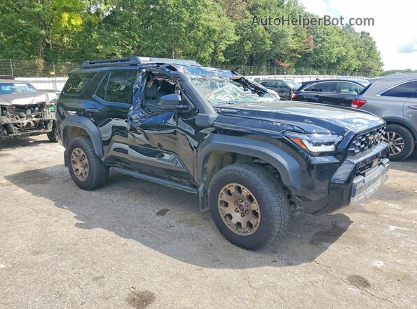 JTEVB5BR5S5017015 2025 TOYOTA 4RUNNER Черный Передняя правая четверть