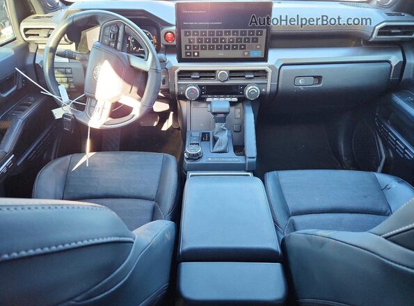 JTEVB5BRXS5004065 2025 TOYOTA 4RUNNER Black Widok deski rozdzielczej