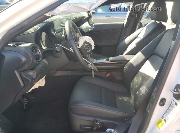 JTHBZ1B28S5083331 2025 LEXUS IS White Widok wnętrza z przodu