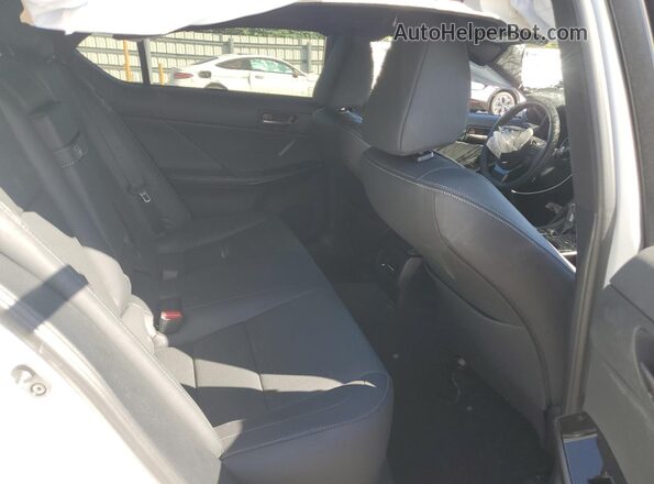 JTHBZ1B28S5083331 2025 LEXUS IS White Widok tylnych siedzeń