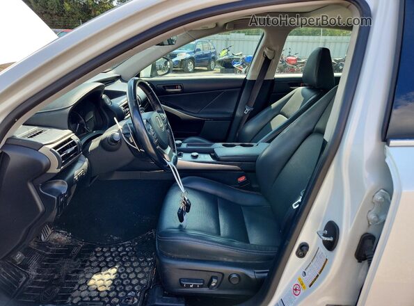 JTHCM1D25H5015948 2017 LEXUS IS White Vista interior delantera