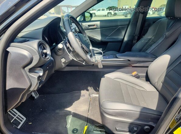 JTHGZ1B22S5085971 2025 LEXUS IS Черный Вид салона спереди