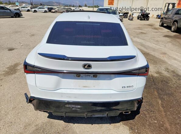 JTHGZ1B23P5059001 2023 LEXUS IS White Вид ззаду