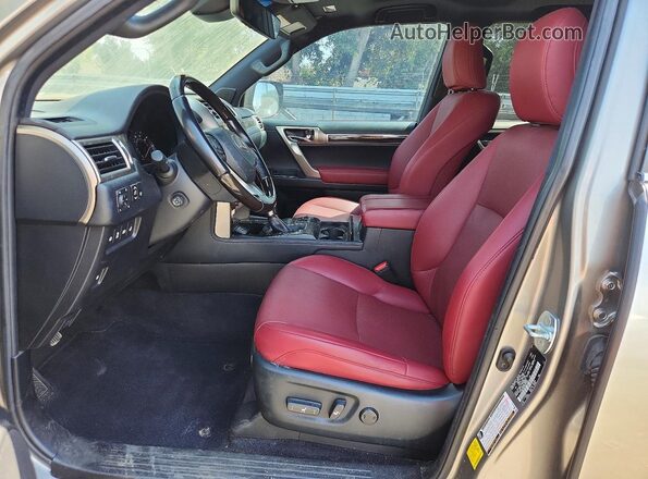 JTJAM7BX6M5290830 2021 LEXUS GX Silver Вид салону спереду