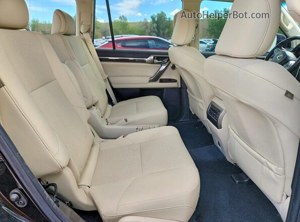 JTJAM7BX7N5337560 2022 LEXUS GX Black Rear interior view
