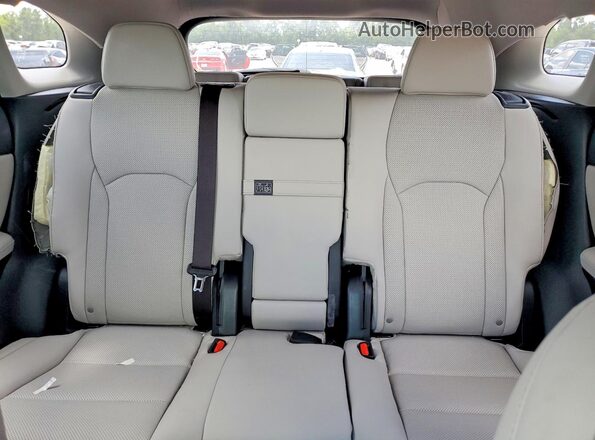 JTJHZKFA3N2041798 2022 LEXUS RX White Vista de los asientos traseros