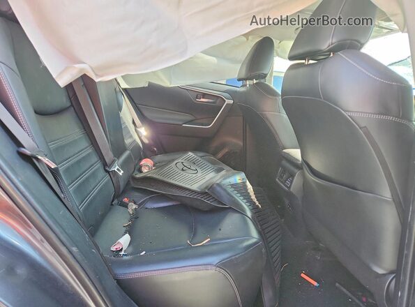 JTMA1RFV3KJ009877 2019 TOYOTA RAV4 Серый Вид задней части салона