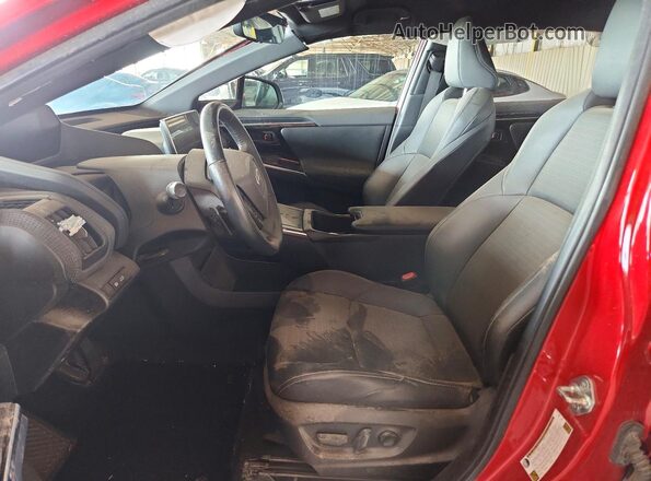 JTMABABA9PA024439 2023 SUBARU SOLTERRA Red Vista interior delantera