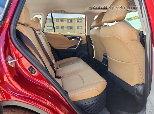 JTMB6RFV1PD106717 2023 TOYOTA RAV4 Red Вид задніх сидінь