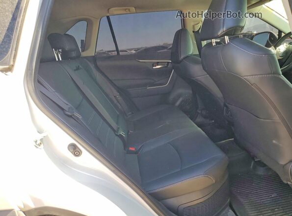 JTMB6RFV2RD569016 2024 TOYOTA RAV4 White უკანა სავარძლების ხედი