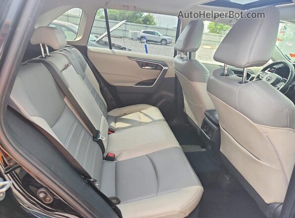 JTMB6RFV9ND070479 2022 TOYOTA RAV4 Черный Вид задних сидений