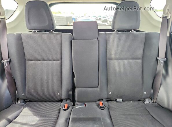 JTMBFREV4JJ746494 2018 TOYOTA RAV4 Gray Հետևի նստատեղերի տեսք