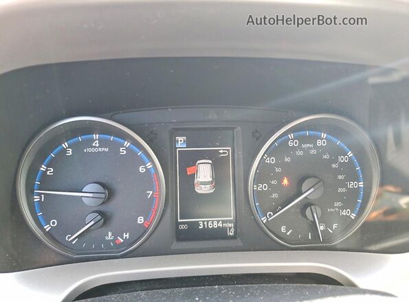 JTMBFREV7JJ196451 2018 TOYOTA RAV4 Серебряный Вид щитка приборов