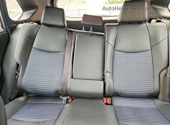 JTME6RFV0SD573200 2025 TOYOTA RAV4 Silver Вид задніх сидінь
