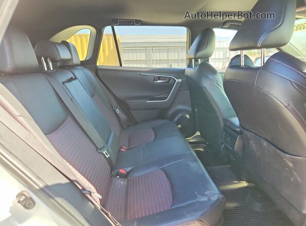 JTMEB3FV0MD024866 2021 TOYOTA RAV4 White Սալոնի հետևի տեսք