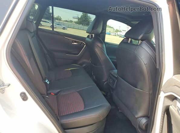 JTMEB3FV9ND081455 2022 TOYOTA RAV4 White Rear interior view