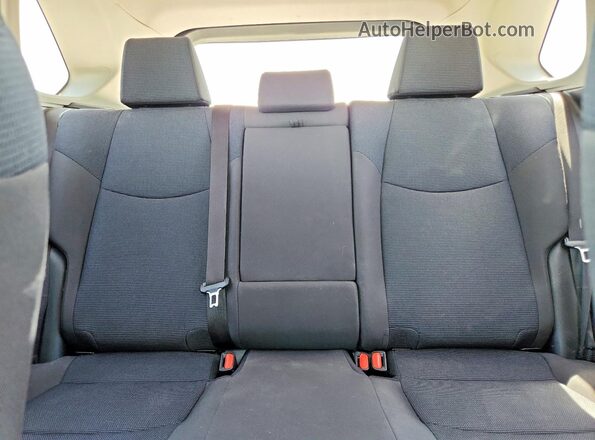JTMF1RFVXMD070098 2021 TOYOTA RAV4 Silver Вид задніх сидінь