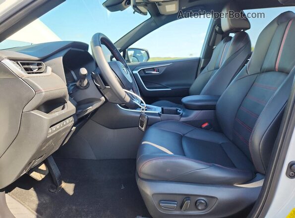 JTMFB3FV8SD281727 2025 TOYOTA RAV4 White Vista interior delantera