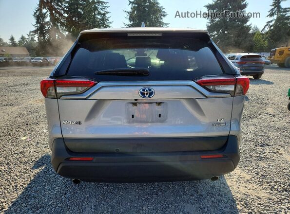 JTMMWRFV8ND140269 2022 TOYOTA RAV4 Silver Widok z tyłu