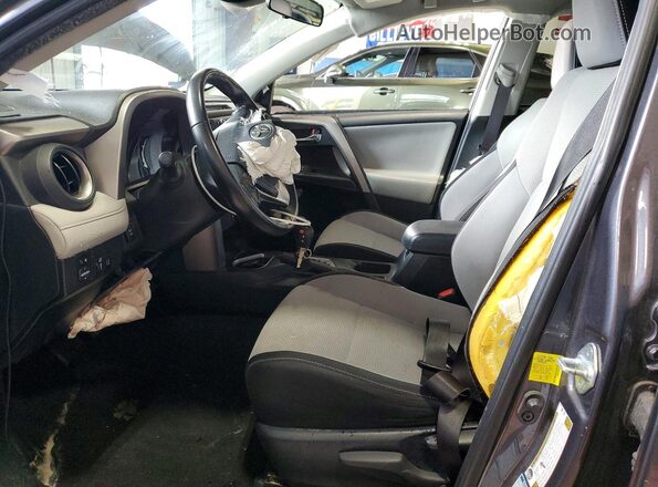 JTMRFREV6HJ707348 2017 TOYOTA RAV4 Угольный Вид салона спереди