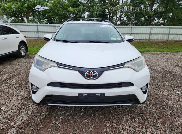 JTMRFREV7GD197105 2016 TOYOTA RAV4 Белый Вид спереди