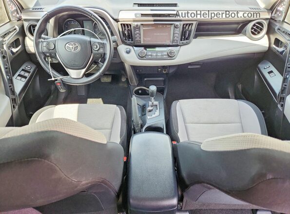 JTMRFREV8HD201390 2017 TOYOTA RAV4 White Vista del salpicadero
