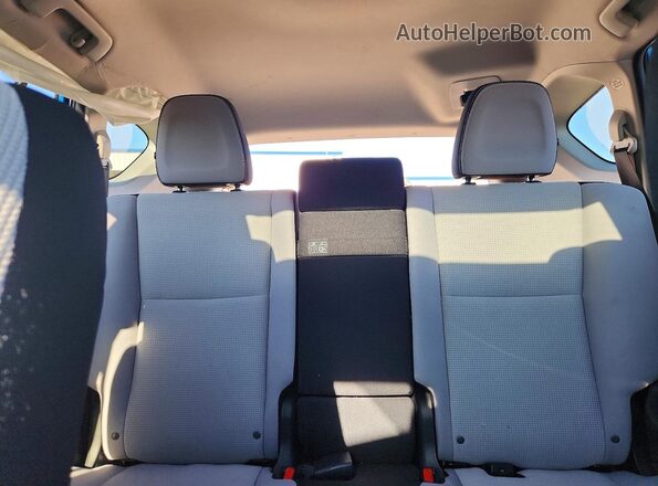 JTMRJREV3JD245320 2018 TOYOTA RAV4 Blue Widok tylnych siedzeń