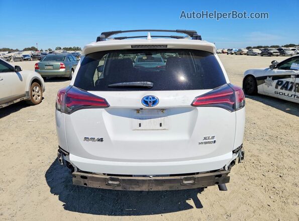 JTMRJREVXJD158188 2018 TOYOTA RAV4 Белый Вид сзади