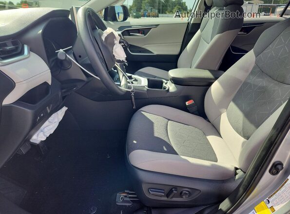 JTMRWRFV3SJ065337 2025 TOYOTA RAV4 Silver Front interior view