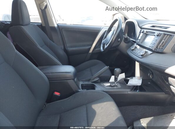 JTMWFREV3JD128423 2018 TOYOTA RAV4 Gray Front interior view