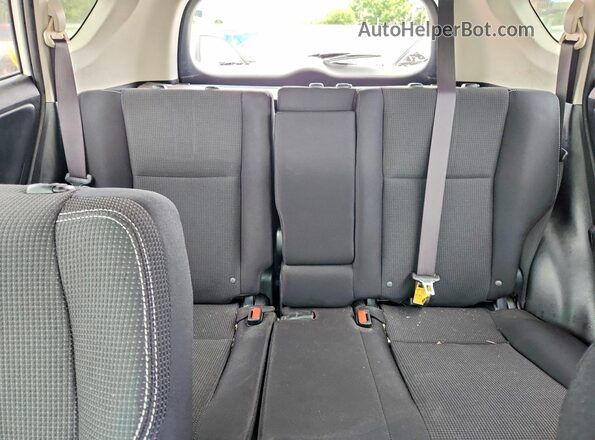 JTMWFREV5JD128634 2018 TOYOTA RAV4 White Vista de los asientos traseros