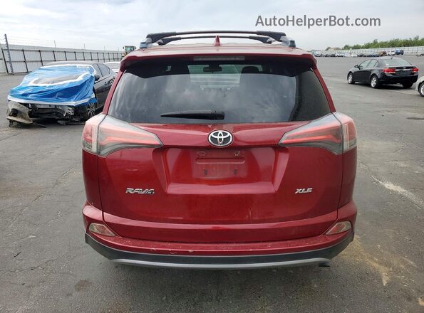 JTMWFREV7JD121765 2018 TOYOTA RAV4 Red Հետևի տեսք
