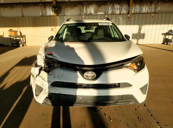 JTMZFREV1JJ197237 2018 TOYOTA RAV4 White Widok z przodu