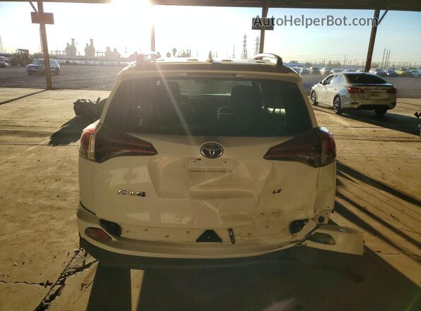 JTMZFREV1JJ197237 2018 TOYOTA RAV4 White Widok z tyłu