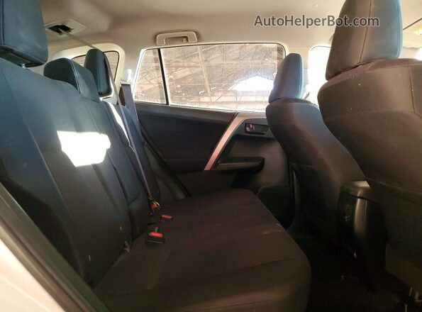 JTMZFREV1JJ197237 2018 TOYOTA RAV4 White Widok tylnych siedzeń