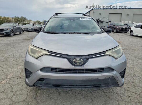 JTMZFREV2JJ210187 2018 TOYOTA RAV4 Silver Դիմացի տեսք
