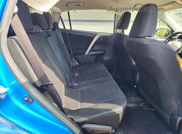 JTMZFREV5HJ124947 2017 TOYOTA RAV4 Blue Vista interior trasera