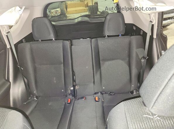 JTMZFREV5HJ136130 2017 TOYOTA RAV4 Gray Հետևի նստատեղերի տեսք