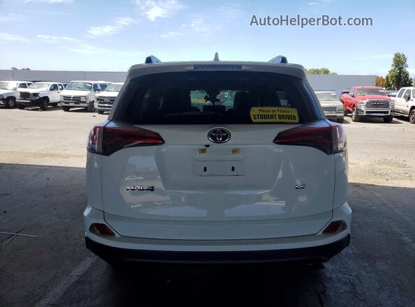 JTMZFREV5JJ208255 2018 TOYOTA RAV4 White Հետևի տեսք